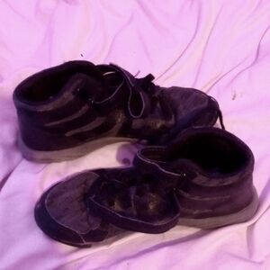 Infiniti black high top cheer shoes